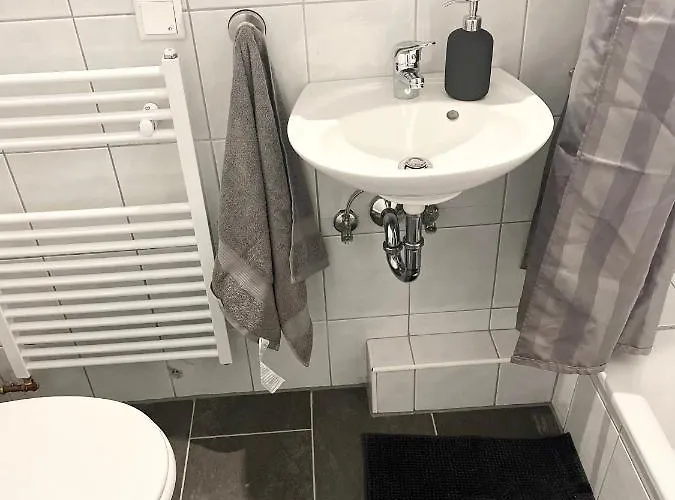 Gemuetliches Zentrales 2 Min Bis Du Hbf