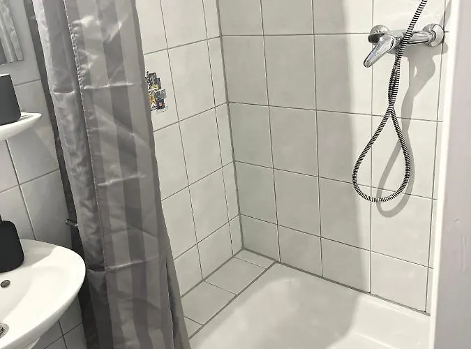 Gemuetliches Zentrales 2 Min Bis Du Hbf Apartment